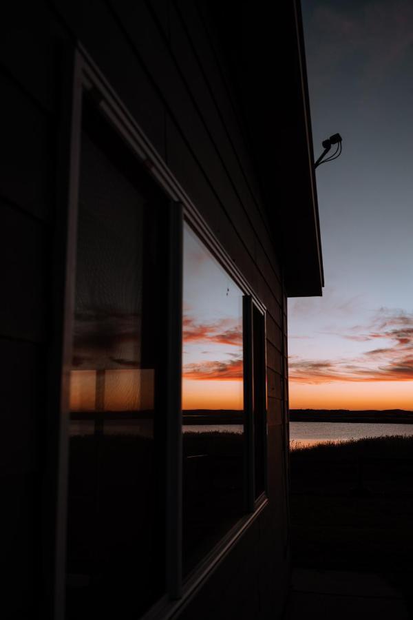 Coorong Island Retreat - Farm Stay At Pet Friendly Property Meningie ภายนอก รูปภาพ